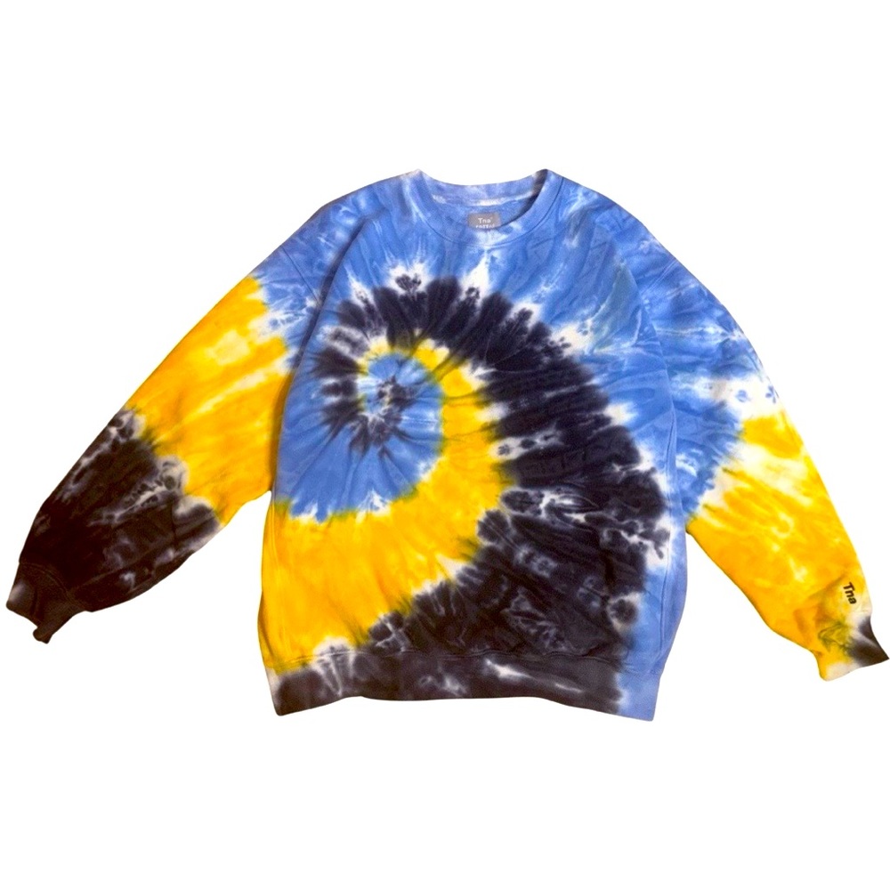 Tna CoZyaf  handmade embroidered color sweater in size M, made in china